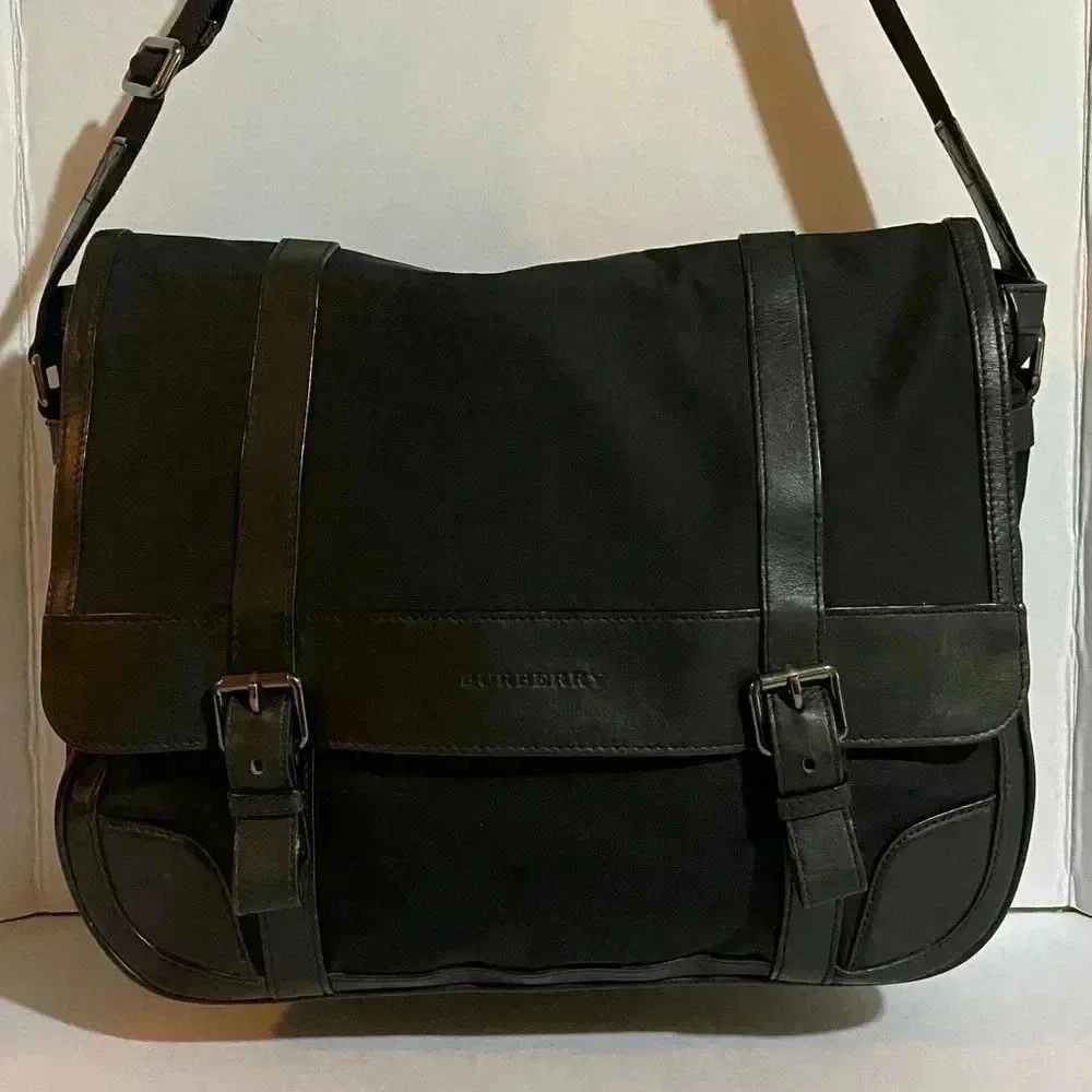 Burberry  Unsex nylon leather trimmed messenger bag